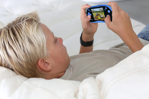 220 Games Handheld Player with 3-Inch Color Display Pack of 2 Y22035