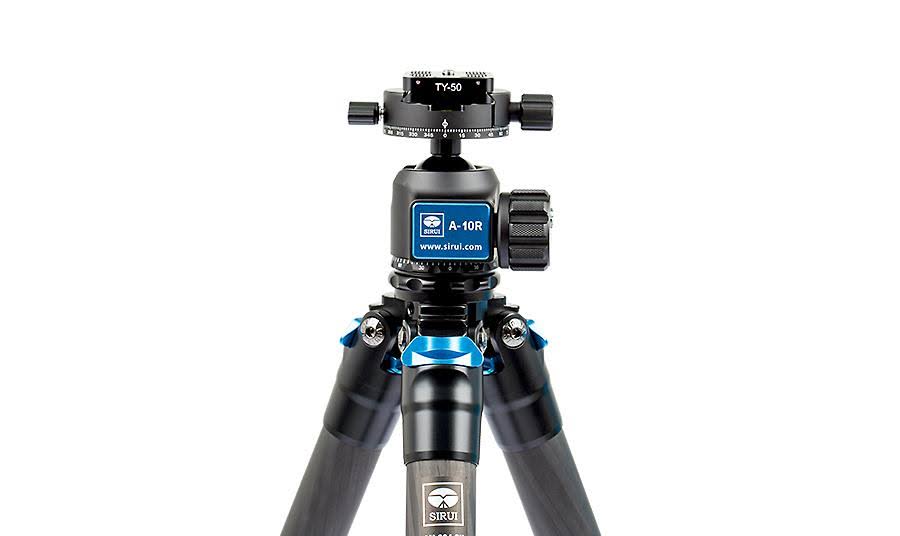 Carbon Fiber Tripod with Ball Head D80577