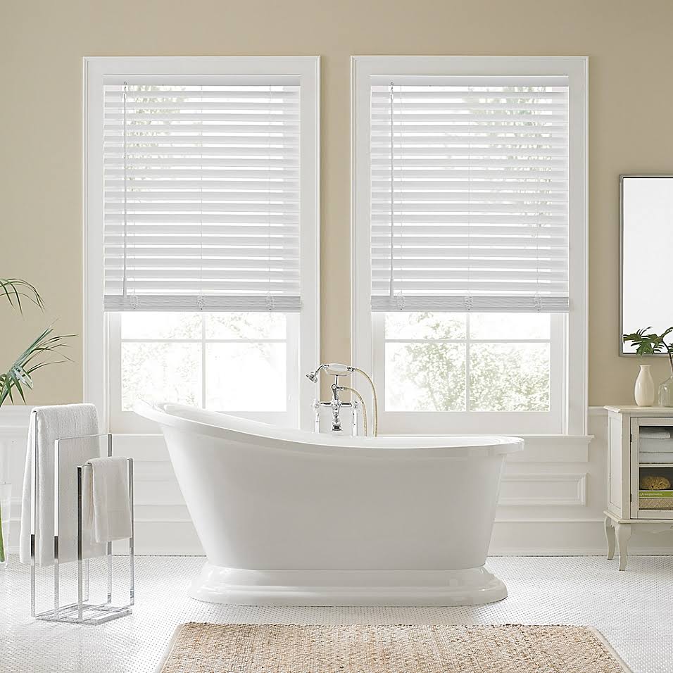 Faux Wood Cordless Shade in White C662441