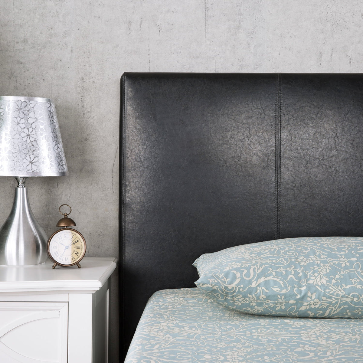 47 Faux Leather Platform Bed Frame J44290
