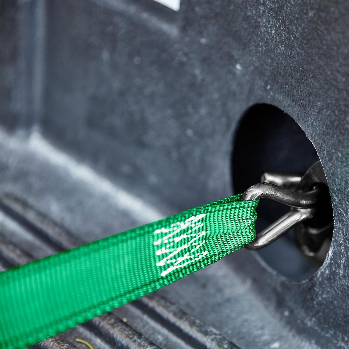 700 lb. Capacity 1-1/4 in. x 16 ft. Ratcheting Tie-Downs 2-Pack D689