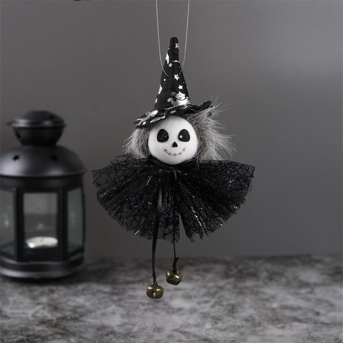 Halloween Doll B674
