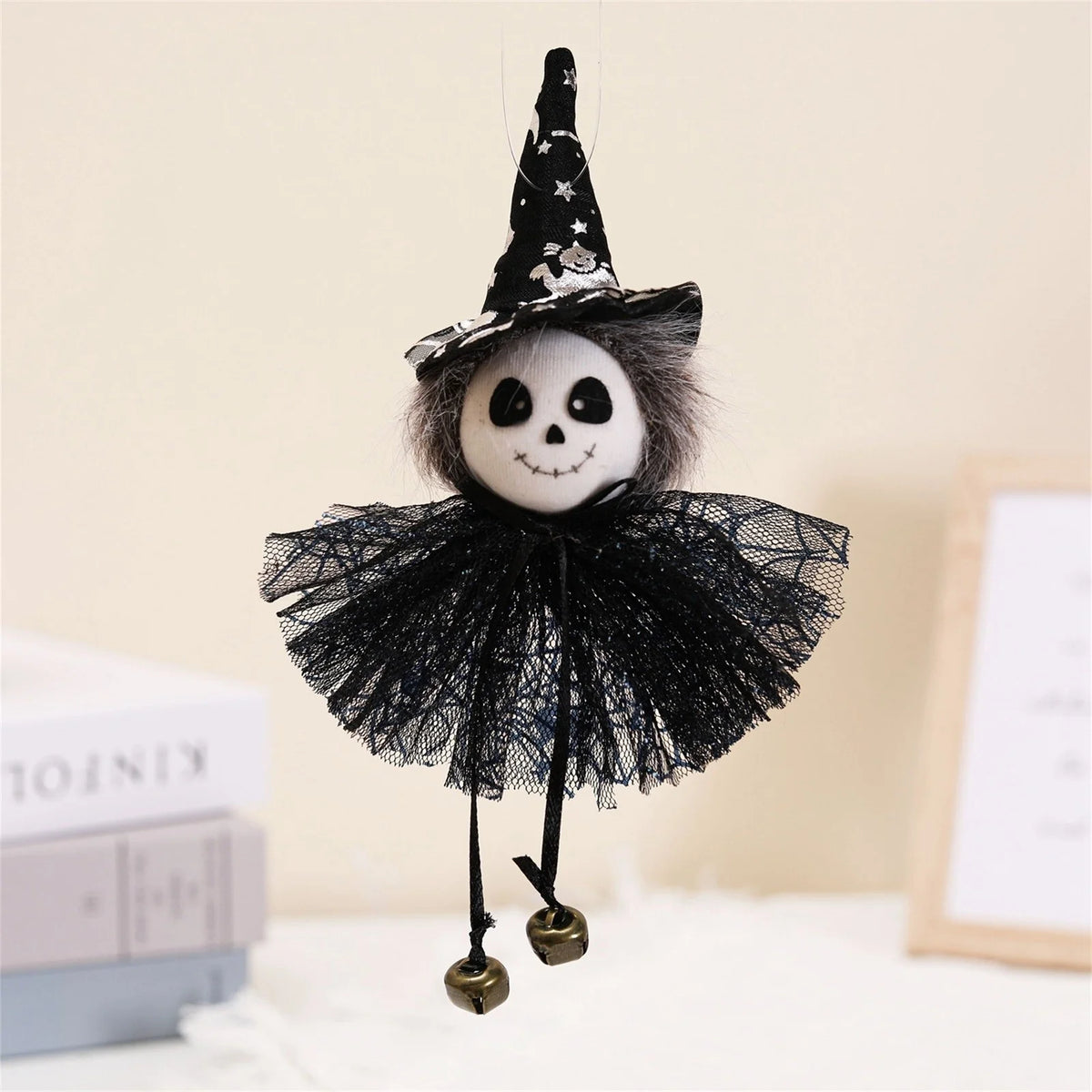 Halloween Doll B674