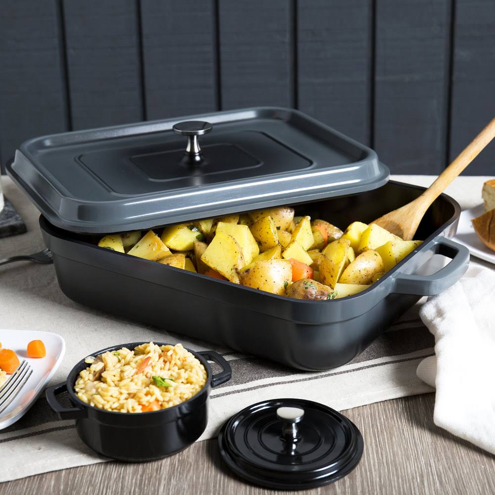 Lightweight Cast Aluminum Roaster Pan with Lid, 5 Quart, Gray T65401