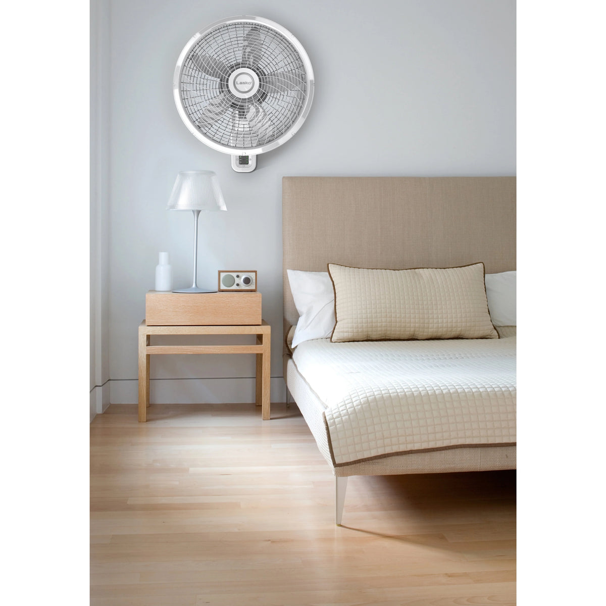 18 Oscillating Wall-Mount Fan with Remote Control D75296