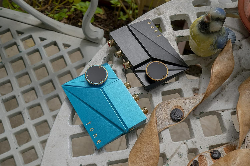 USB DAC and Headphone Amplifier with Balanced RCA K2619