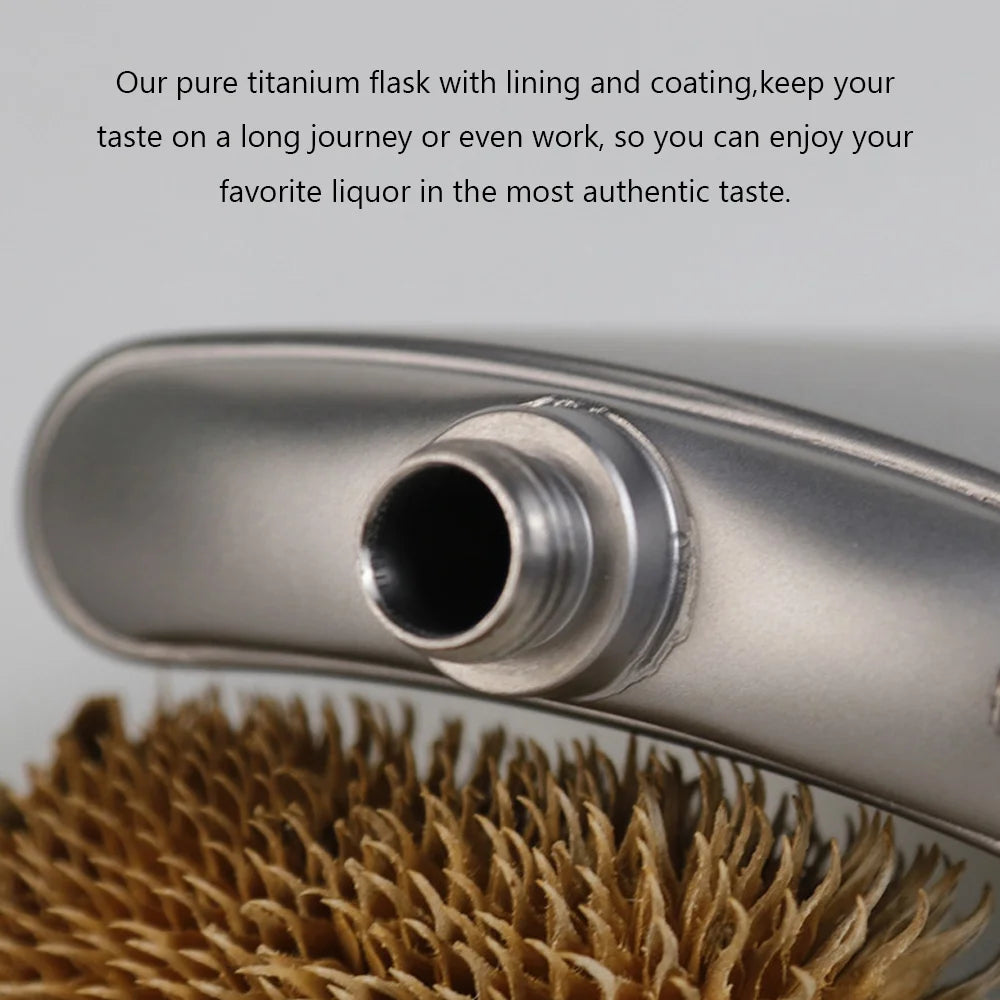 Titanium Flask Hip Flagon with Screw Clip Ultralight Flat Bottle with Ti Funnel J238279
