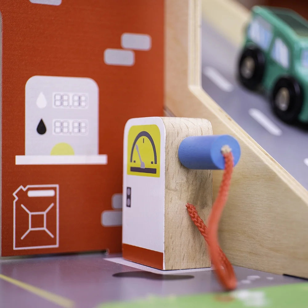 Park & Play Garage L92584