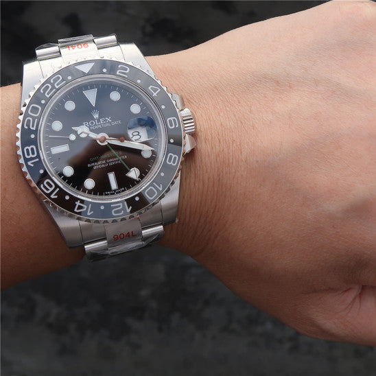 Black Bezel 40mm Watch Y839