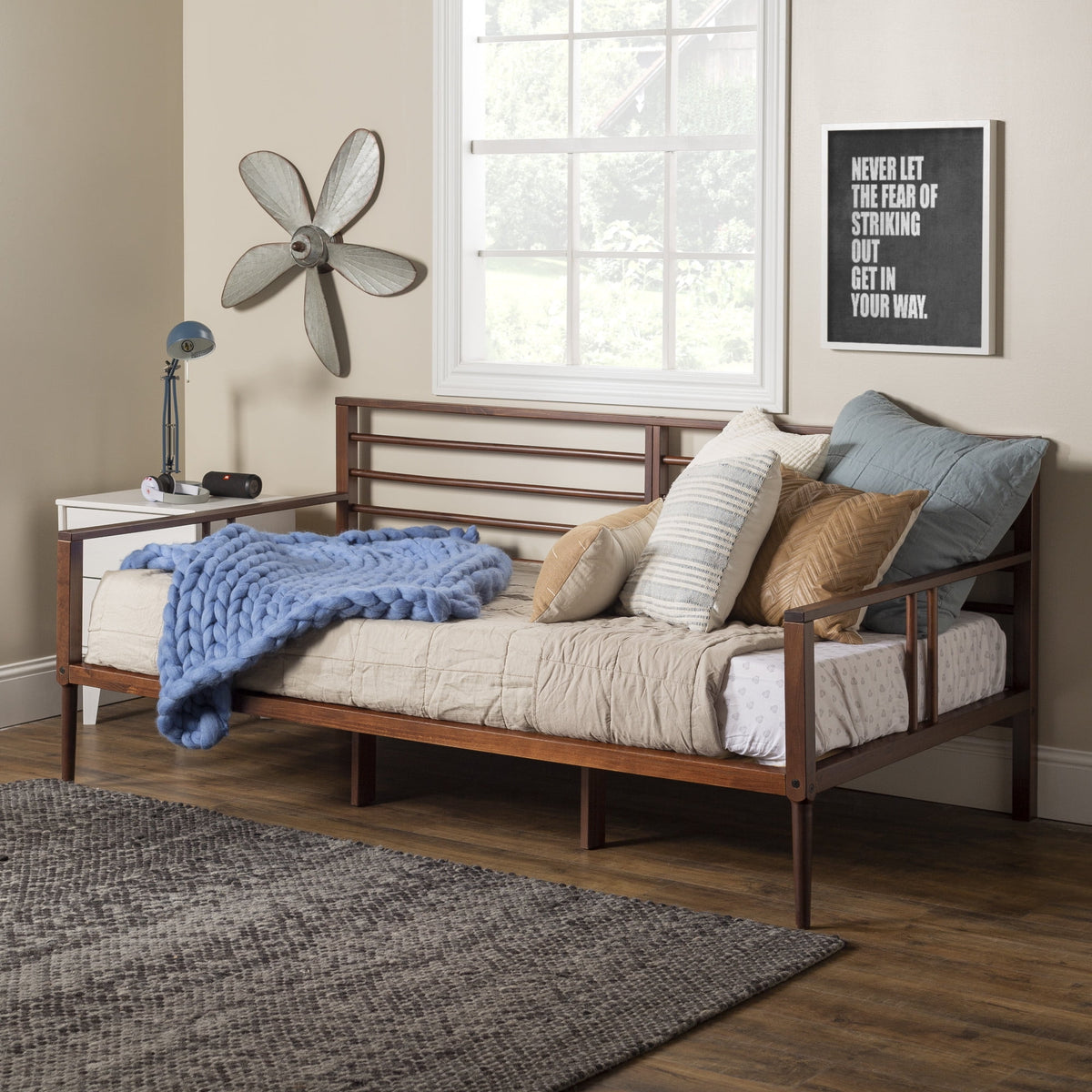 Solid Wood Spindle Daybed X1701