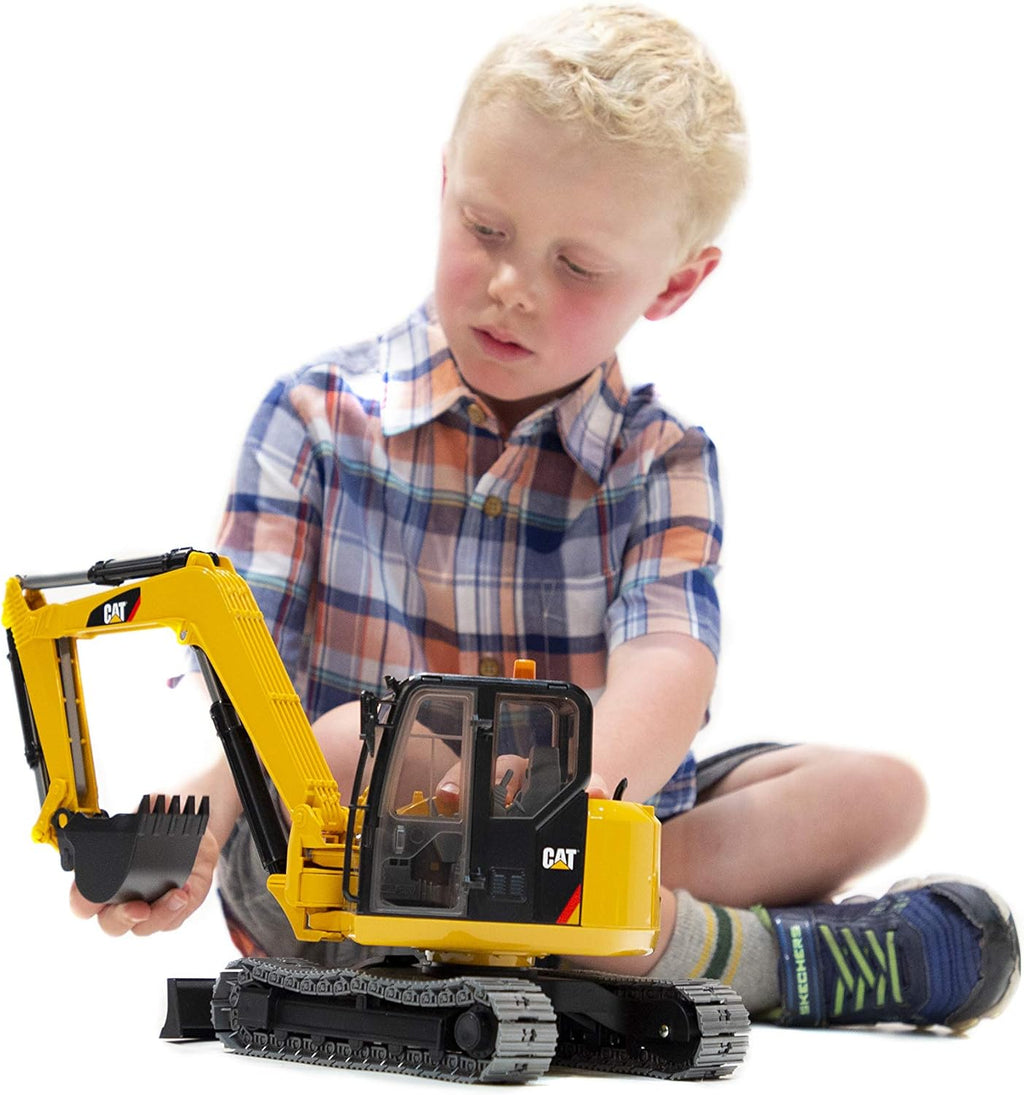 CAT Mini Excavator Vehicle with Rotatable Cab and Removeable Shovel B1419